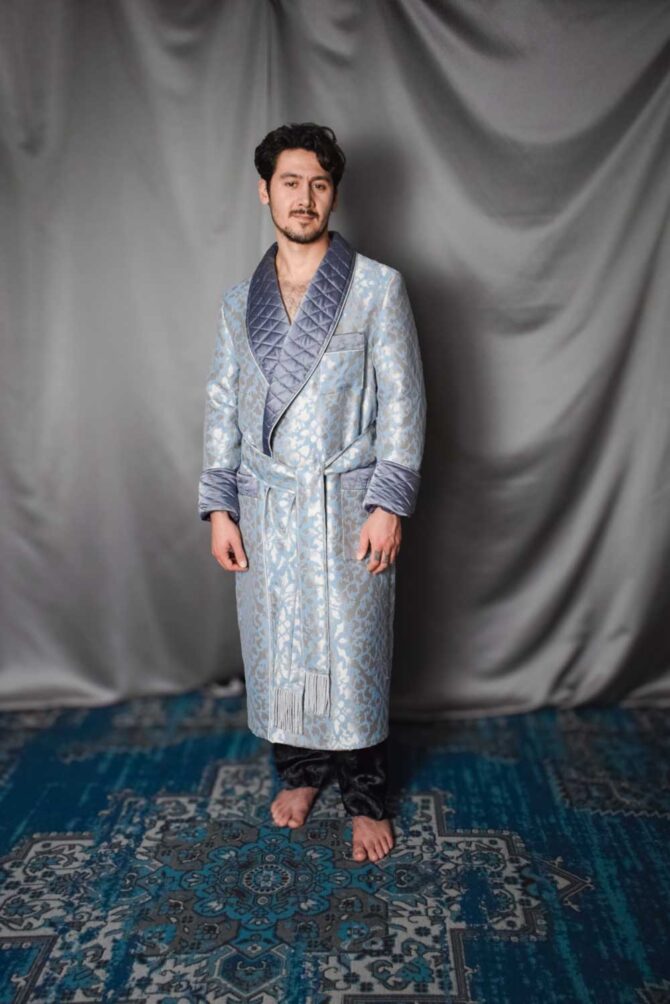 Men's Dressing Gown Silver Blue Jacquard Quilted - Image 2