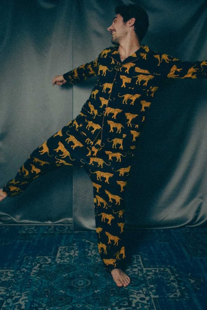 Herren Pyjama Set Baumwolle Jersey Golden Leopard - Warm und weich – Bild 2
